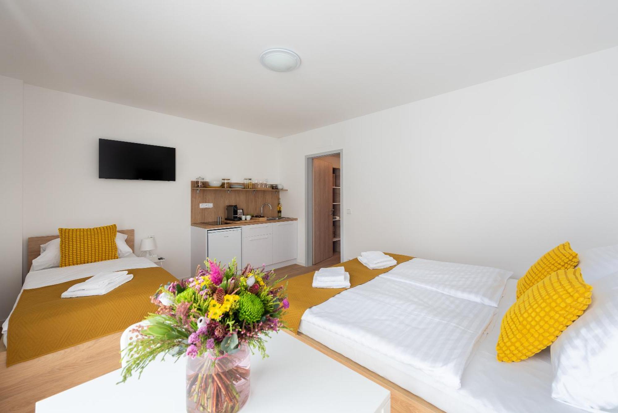 Libero Apartments Прага Экстерьер фото